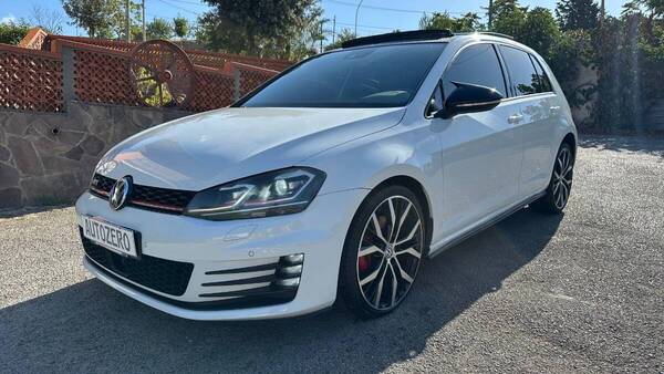 Volkswagen Golf VII 2013 2.0 tdi Gtd 5p dsg - Volkswagen