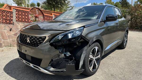 Peugeot 3008 II 2016 1.5 bluehdi GT Line s&s 130cv eat8 - Peugeot