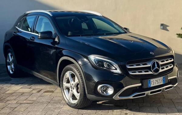 Mercedes GLA 200 d Sport auto