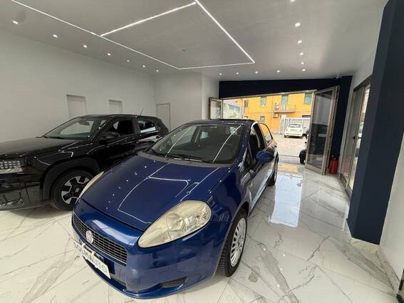 Fiat Grande Punto III 2005 1.2 Active c/clima 65cv 5p - Fiat
