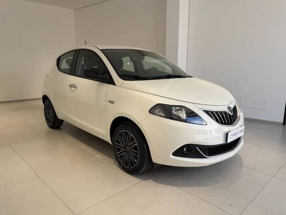 Lancia Ypsilon 1.0 firefly hybrid Gold s&s 70cv 5p.ti