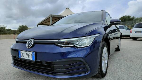 Volkswagen Golf 2.0 tdi Life 150cv dsg