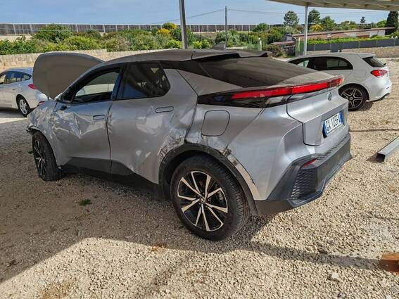 Toyota C-HR II 2023 1.8 hv Active fwd e-cvt - Toyota
