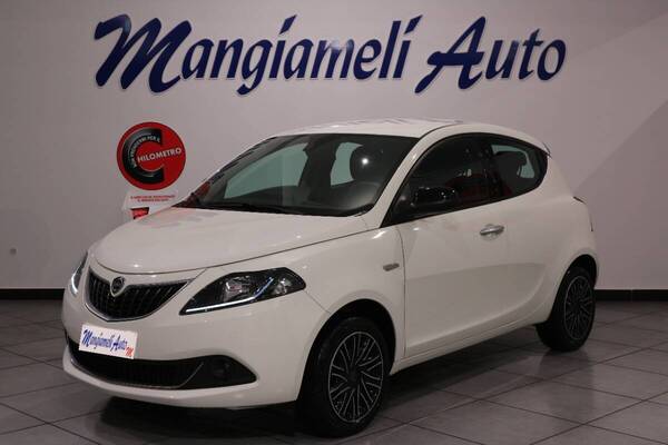 Lancia Ypsilon III 2021 1.0 firefly hybrid Gold s&s 70cv 5p.ti - Lancia