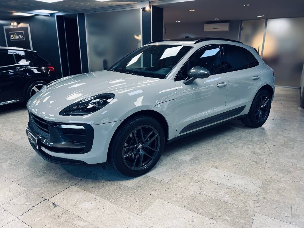 Porsche Macan I 2022
