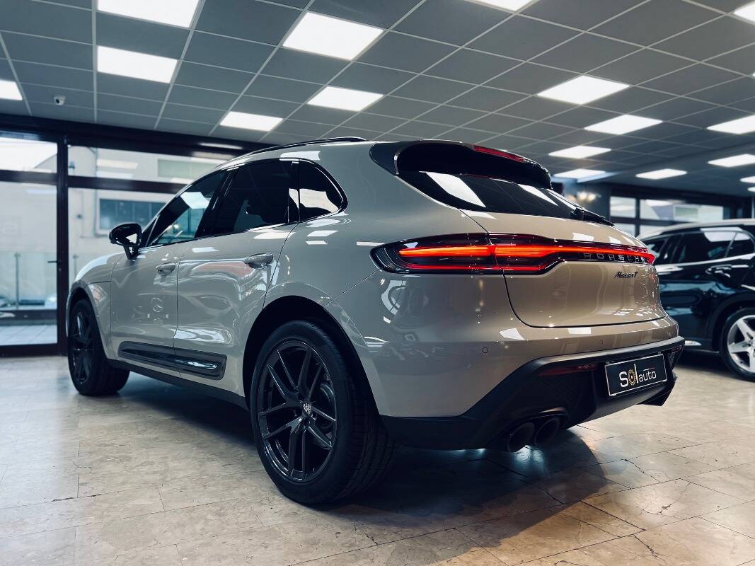 Porsche Macan I 2022