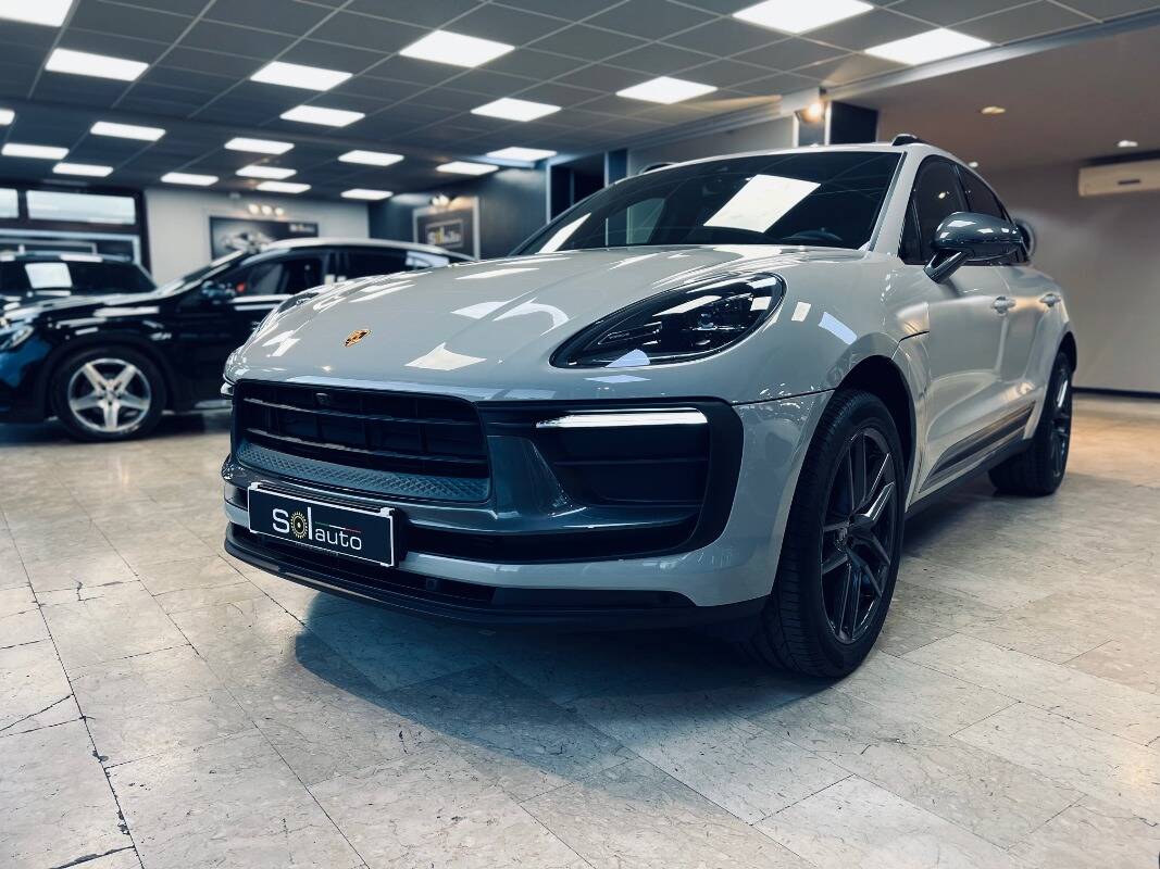 Porsche Macan I 2022