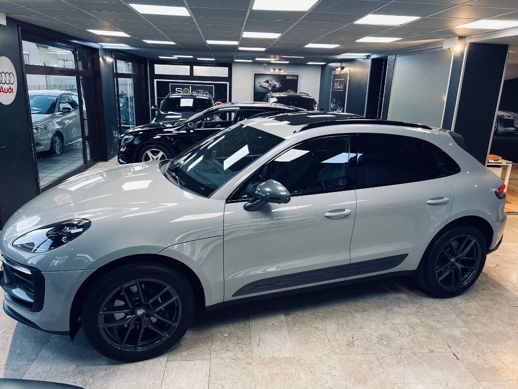 Porsche Macan I 2022