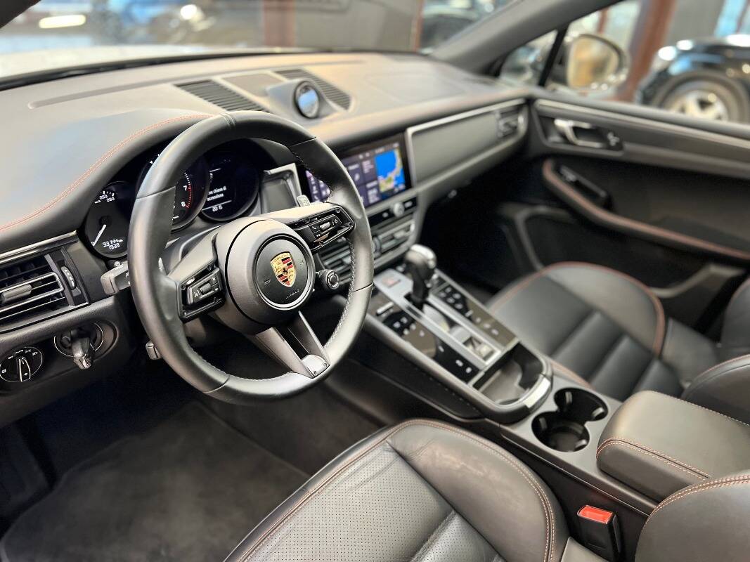 Porsche Macan I 2022