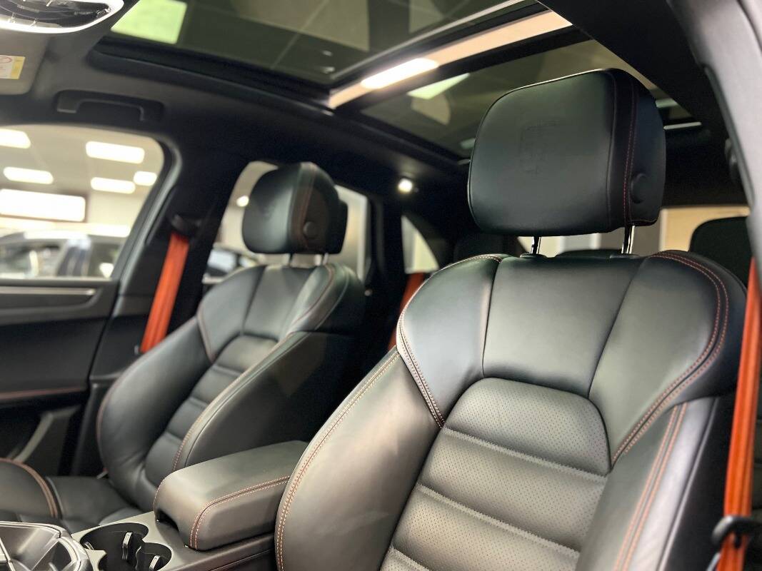 Porsche Macan I 2022