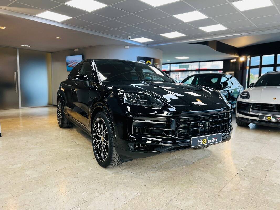 Porsche Cayenne Coupe 3.0 e-hybrid Face lift 2024