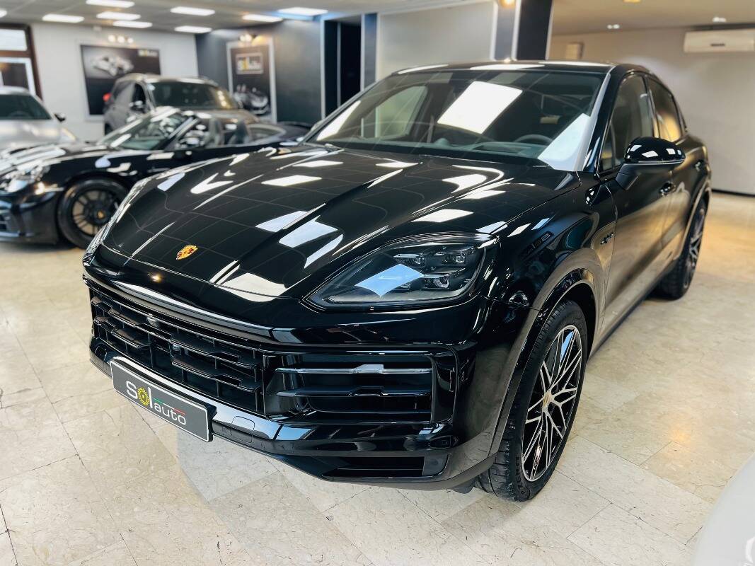 Porsche Cayenne Coupe 3.0 e-hybrid Face lift 2024