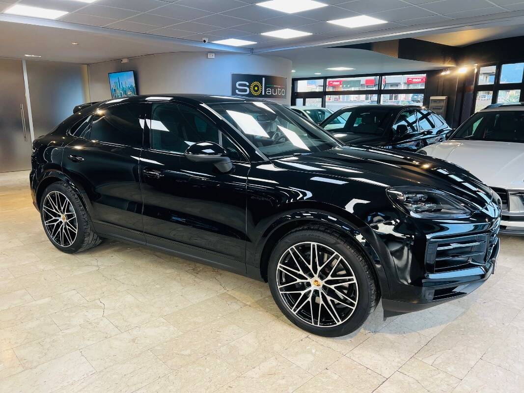 Porsche Cayenne Coupe 3.0 e-hybrid Face lift 2024