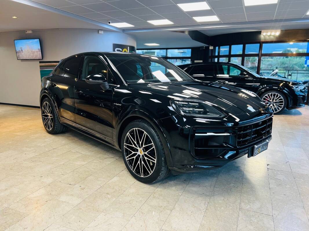 Porsche Cayenne Coupe 2023