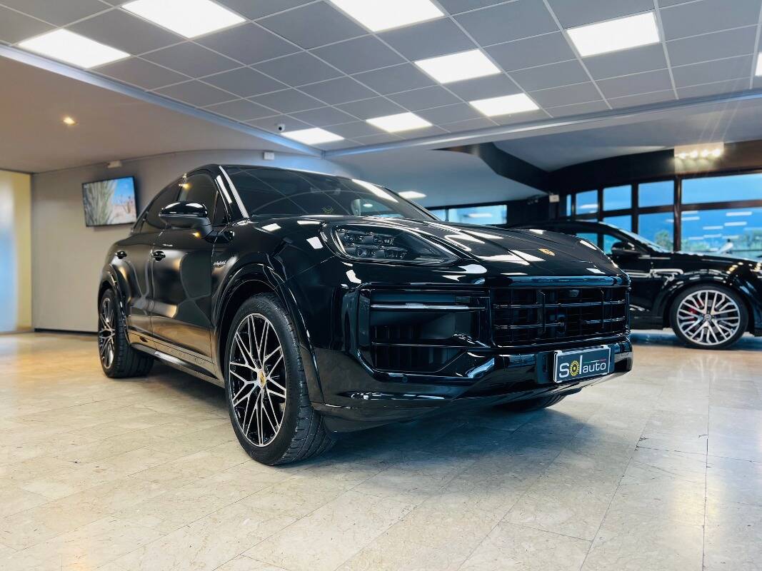 Porsche Cayenne Coupe 2023