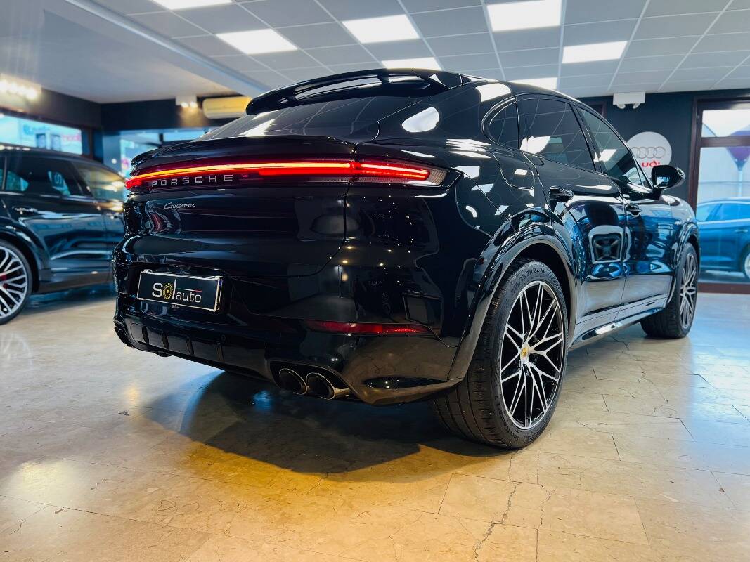 Porsche Cayenne Coupe 2023