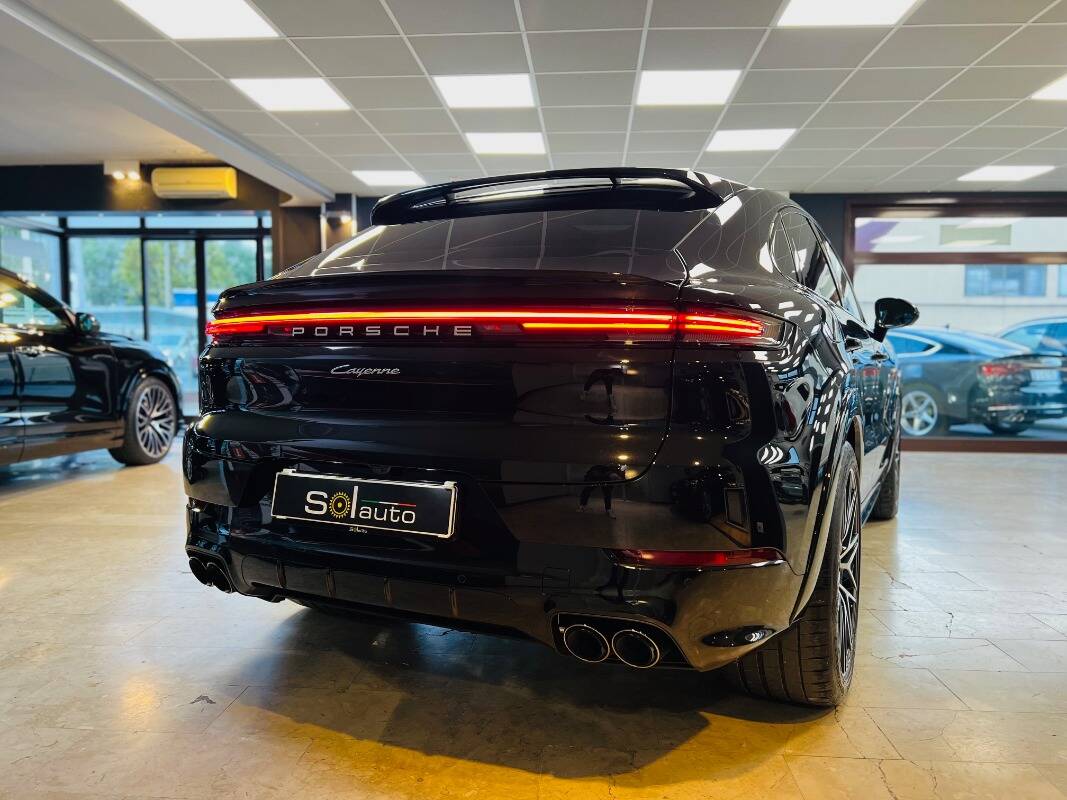 Porsche Cayenne Coupe 2023