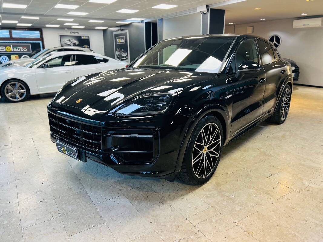 Porsche Cayenne Coupe 2023