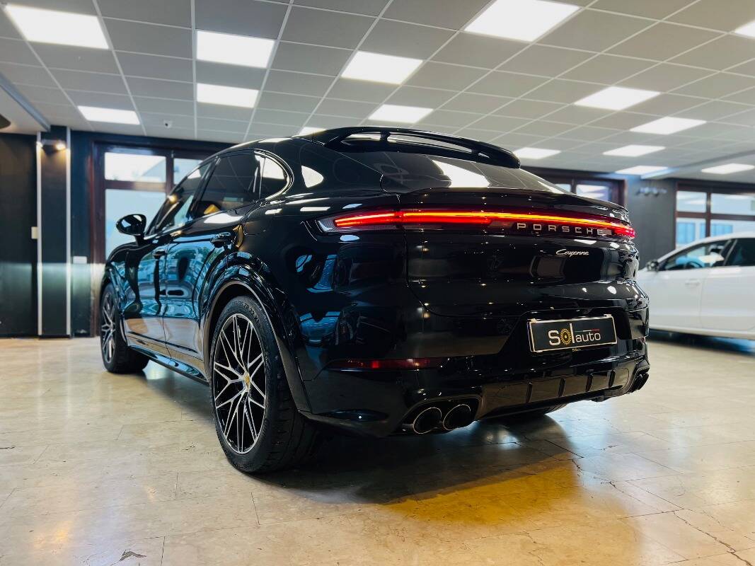 Porsche Cayenne Coupe 2023