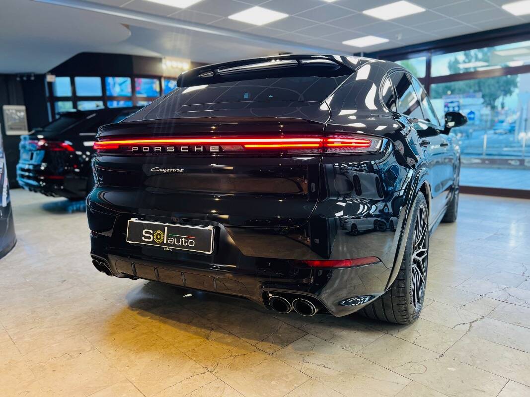Porsche Cayenne Coupe 2023