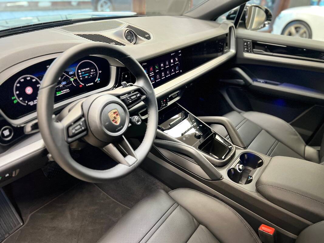 Porsche Cayenne Coupe 2023