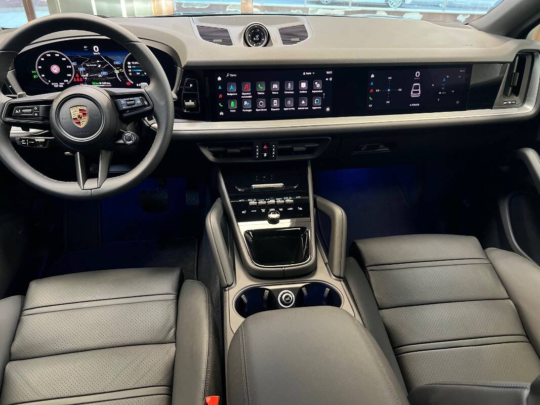 Porsche Cayenne Coupe 2023