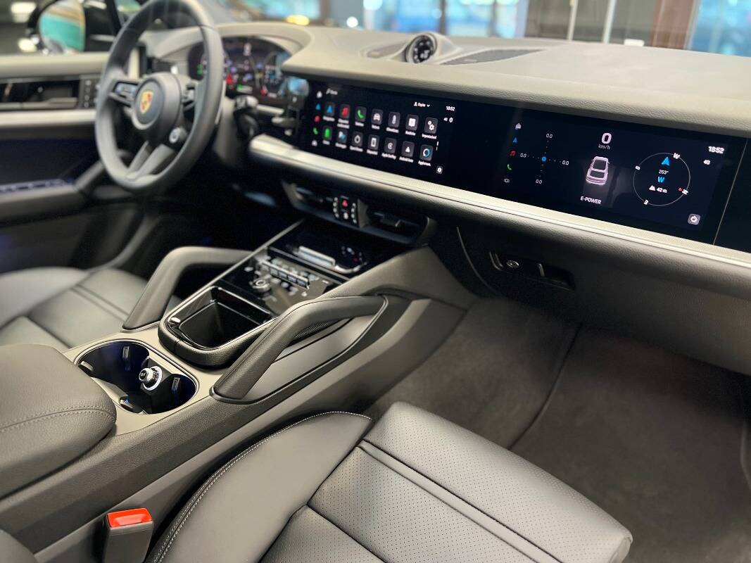 Porsche Cayenne Coupe 2023