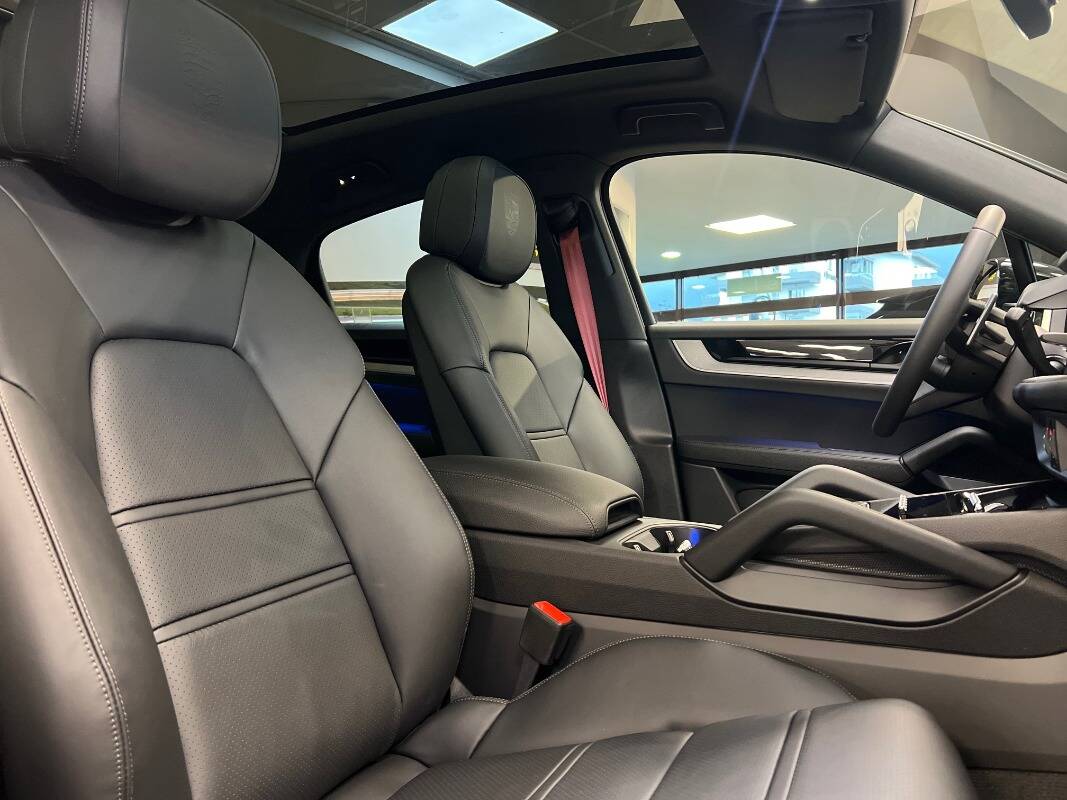 Porsche Cayenne Coupe 2023