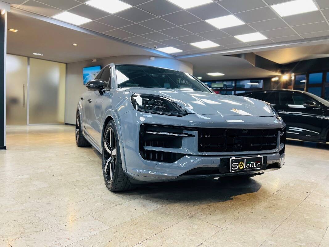 Porsche Cayenne Coupe 2023
