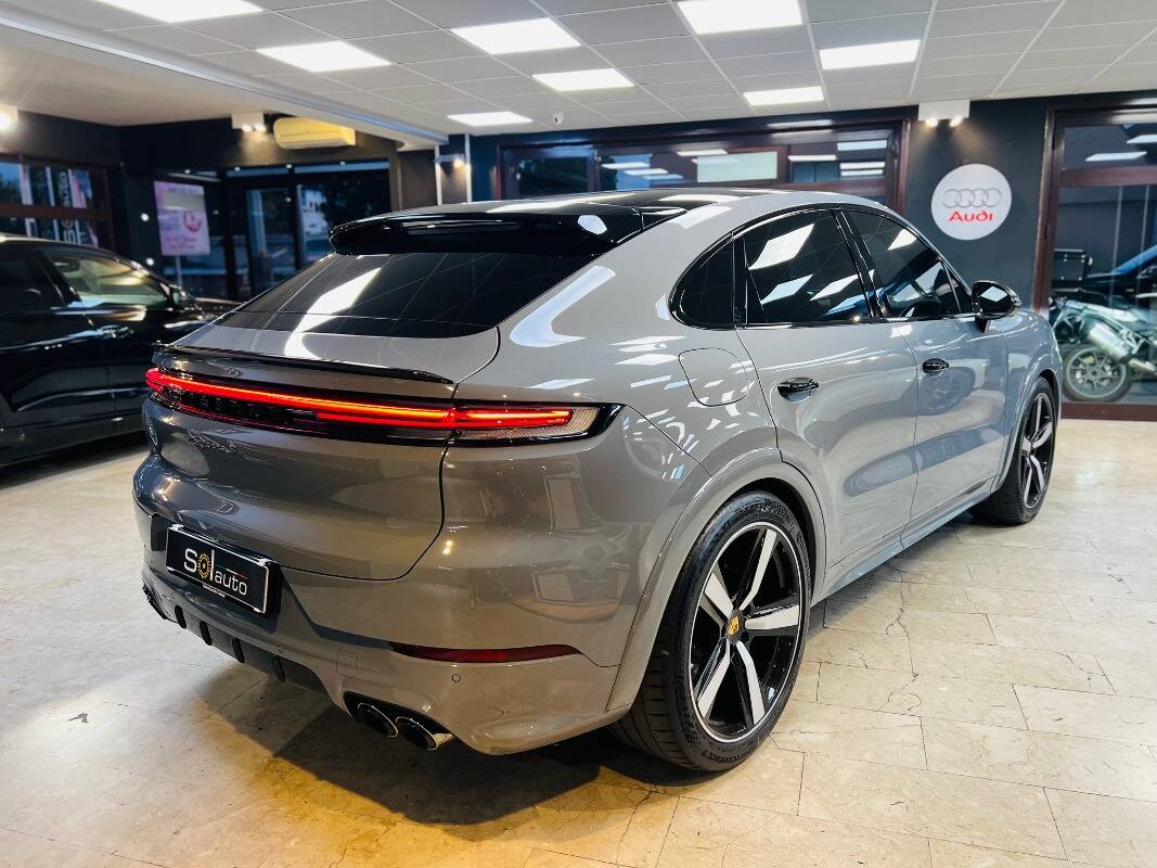 Porsche Cayenne Coupe 2023