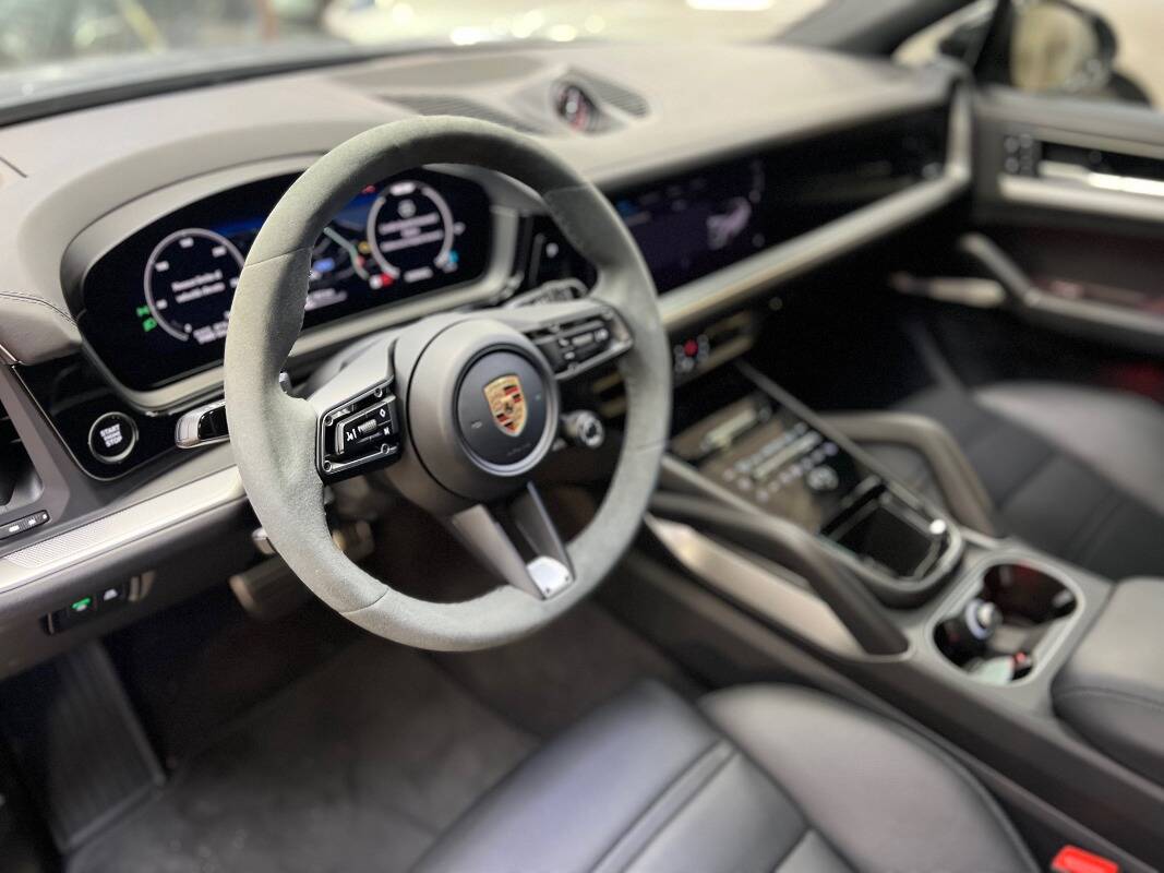 Porsche Cayenne Coupe 2023