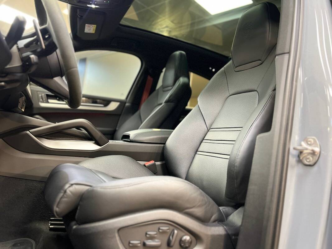 Porsche Cayenne Coupe 2023