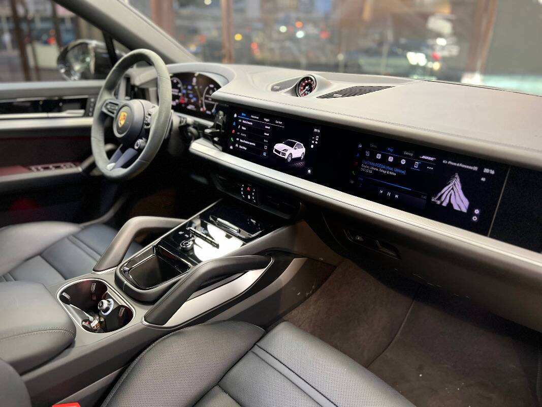 Porsche Cayenne Coupe 2023
