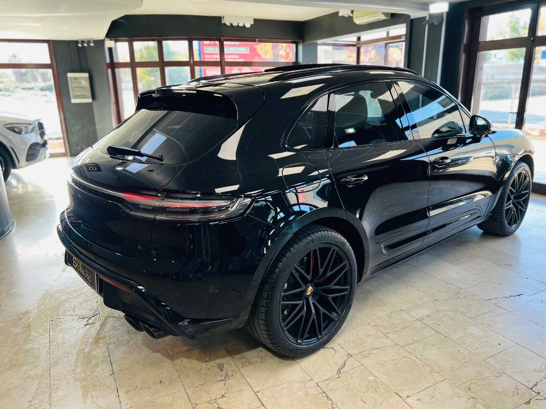 Porsche Macan I 2022