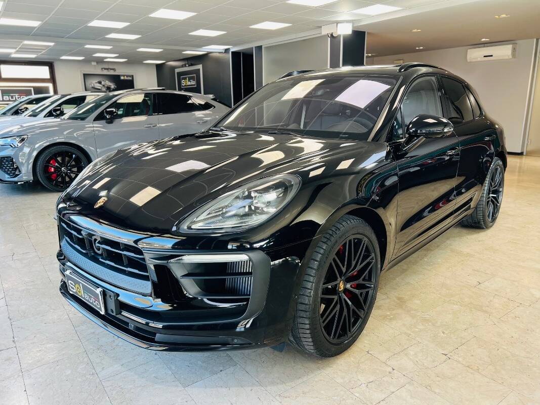 Porsche Macan I 2022