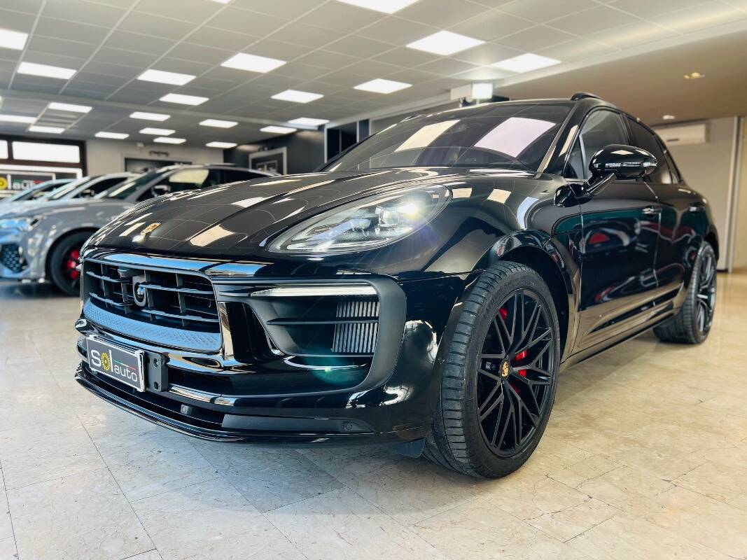 Porsche Macan I 2022