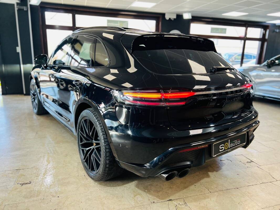 Porsche Macan I 2022