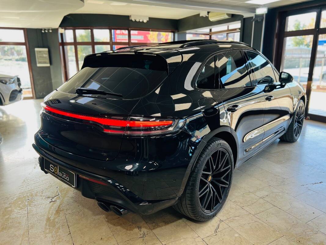 Porsche Macan I 2022