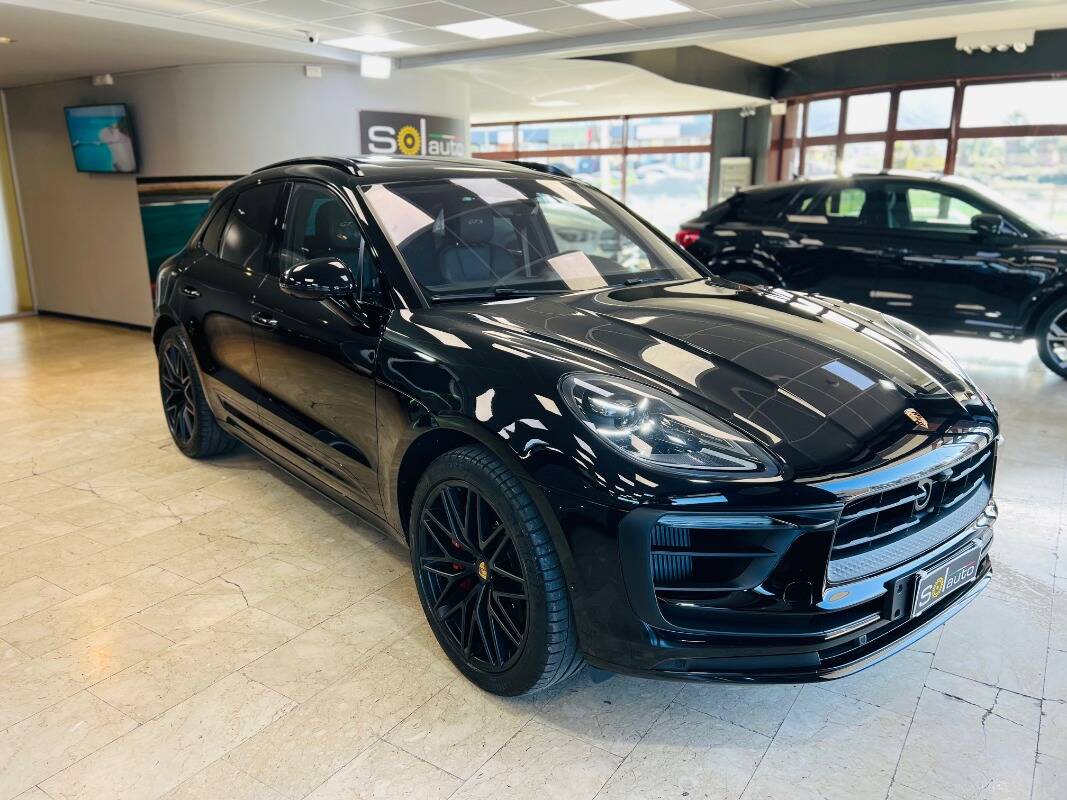 Porsche Macan I 2022