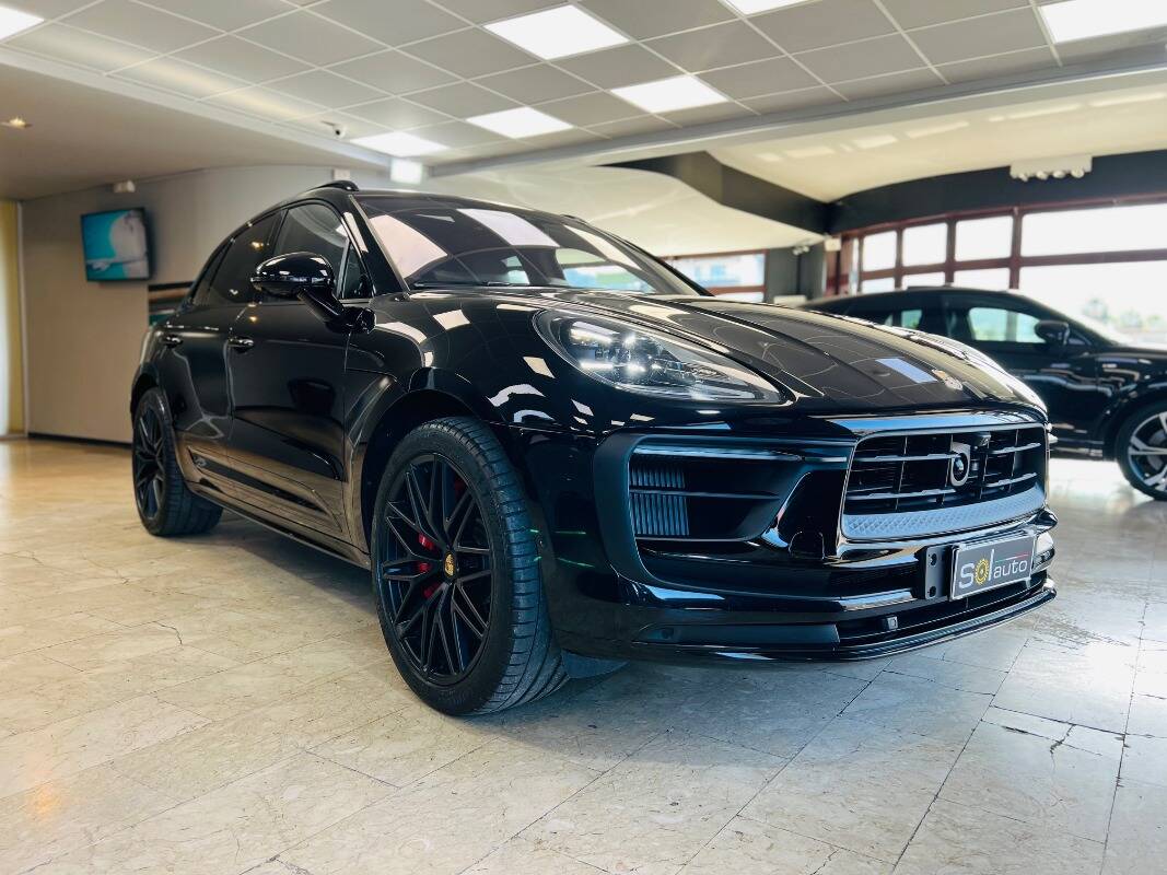 Porsche Macan I 2022
