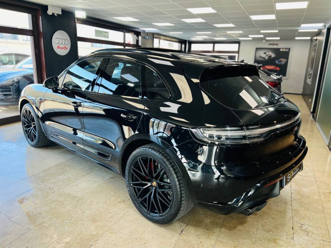 Porsche Macan I 2022