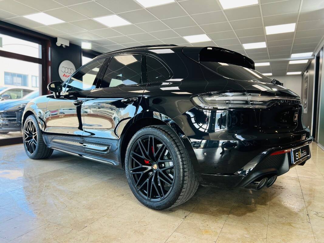 Porsche Macan I 2022