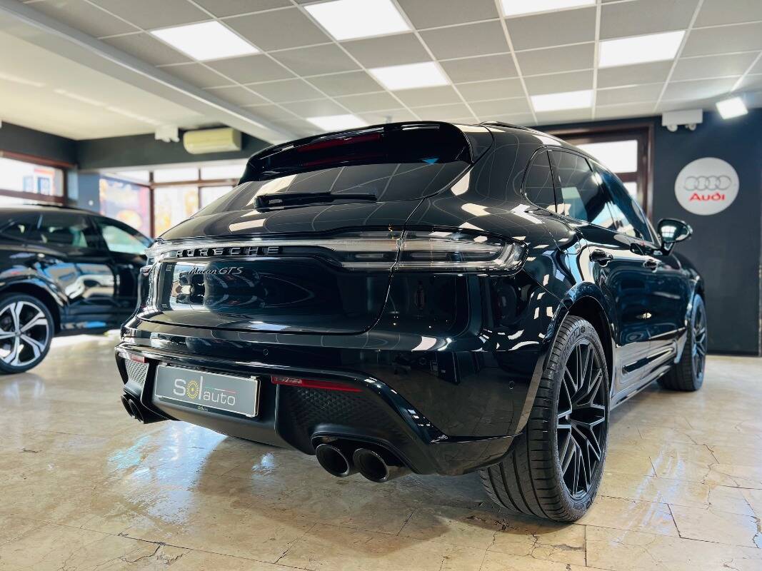 Porsche Macan I 2022
