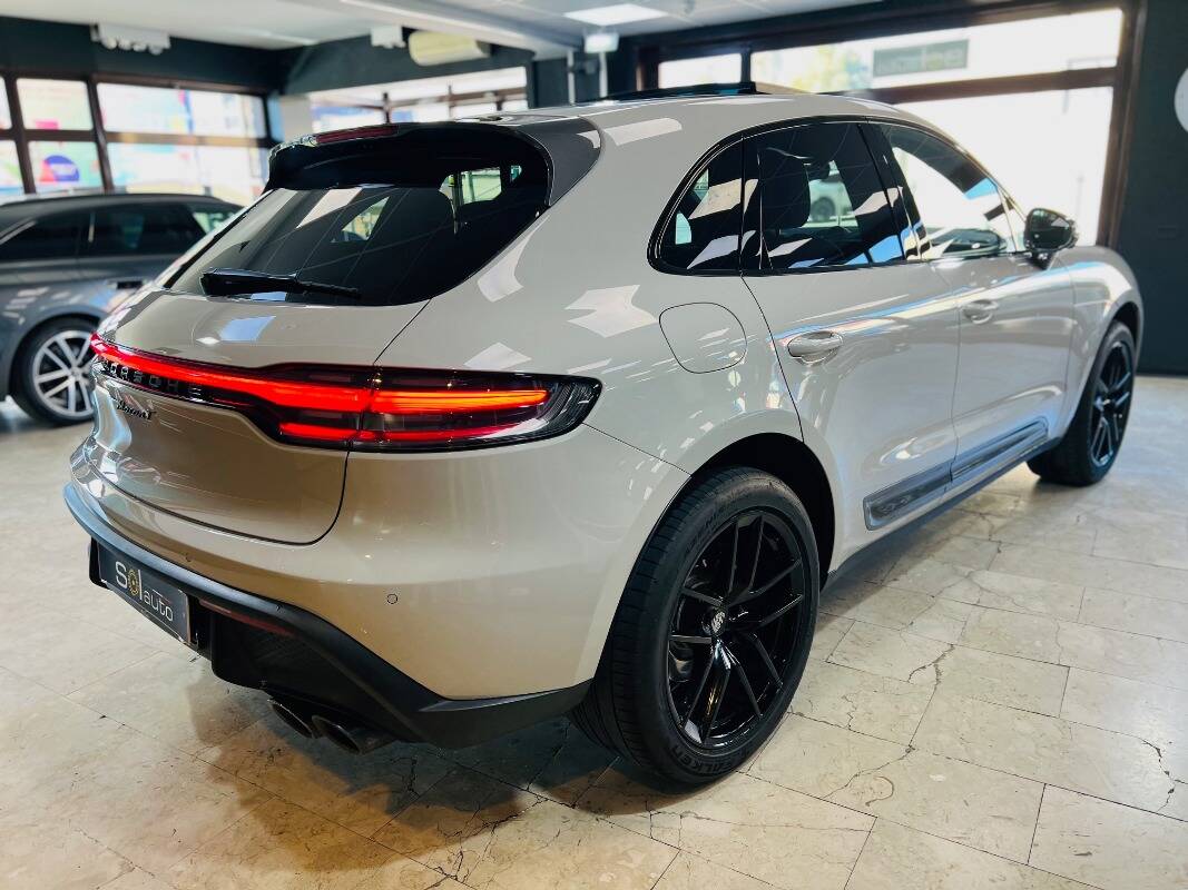 Porsche Macan I 2022