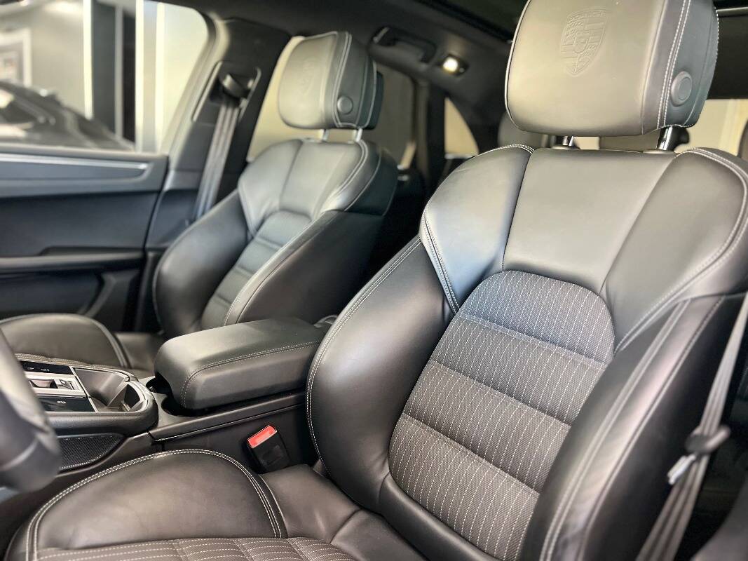 Porsche Macan I 2022
