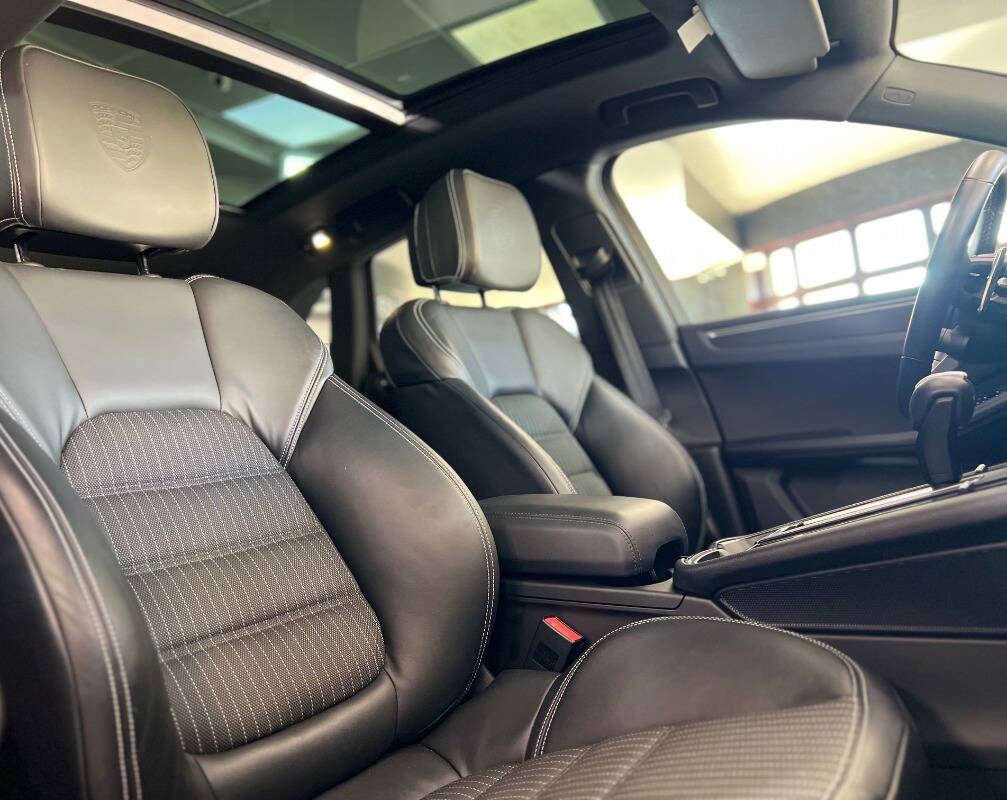 Porsche Macan I 2022
