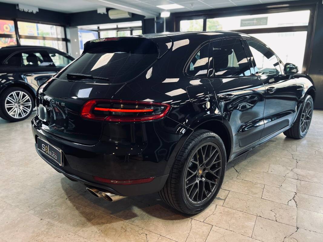 Porsche Macan I 2014