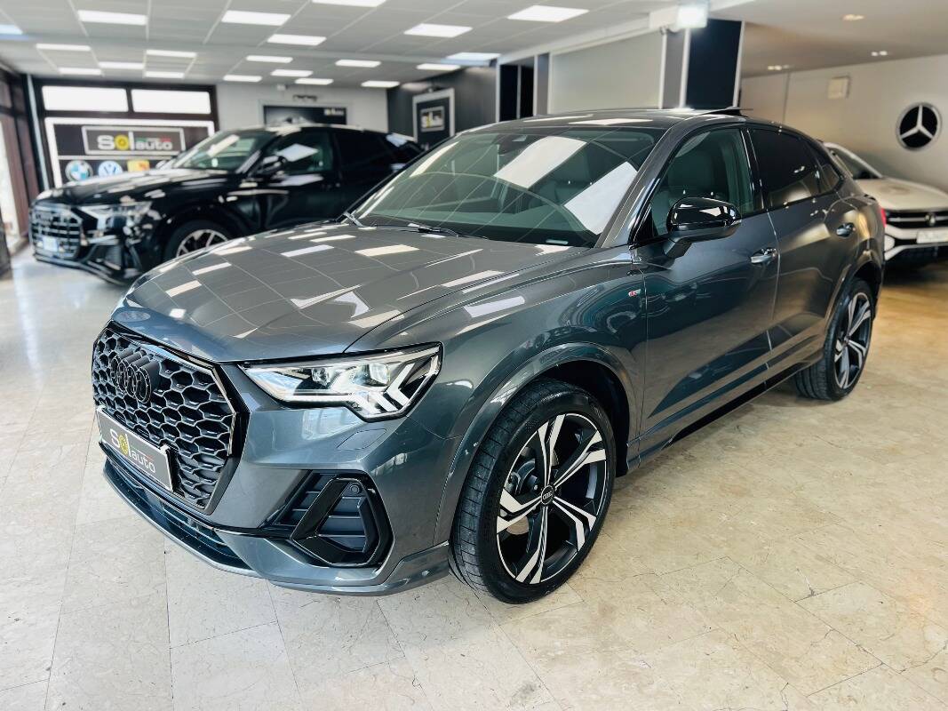 Audi Q3 Sportback, 35 2.0 tdi Identity Black quattro s-tronic