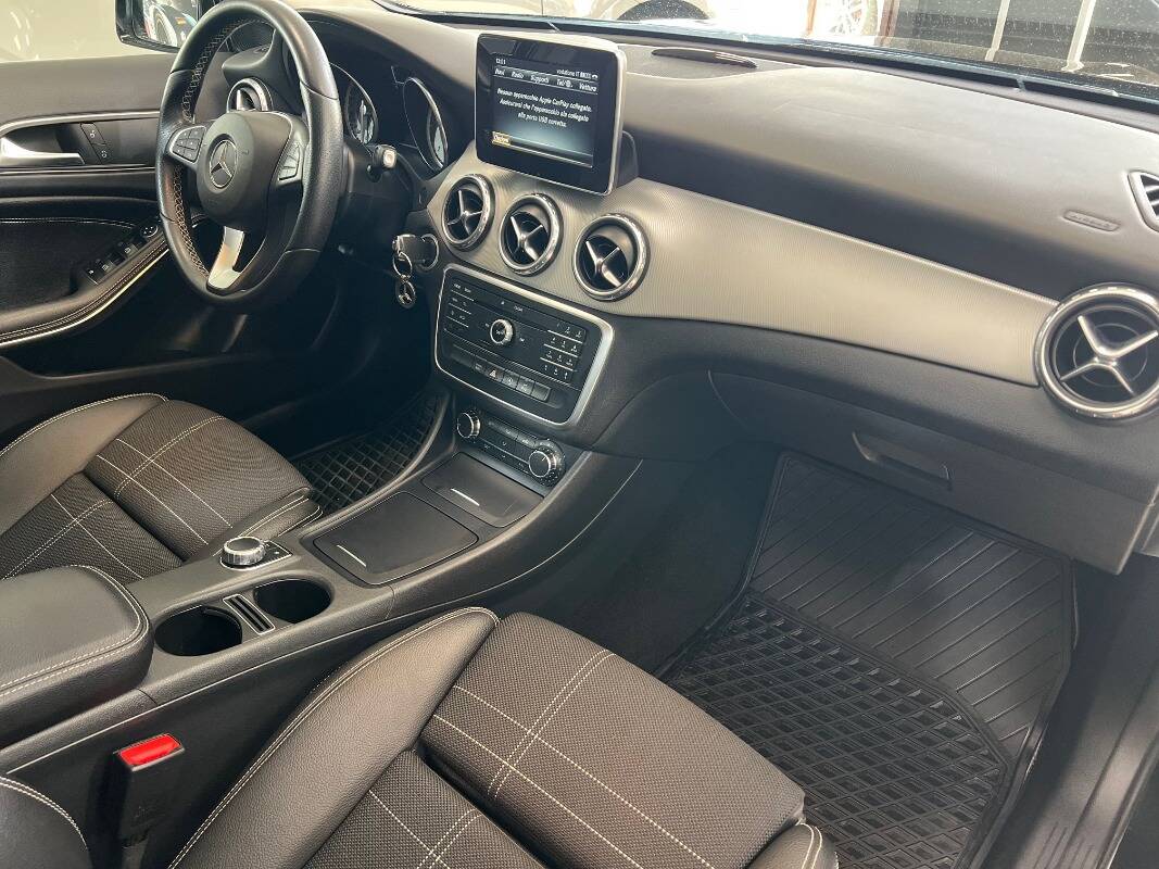 Mercedes GLA-X156 2014