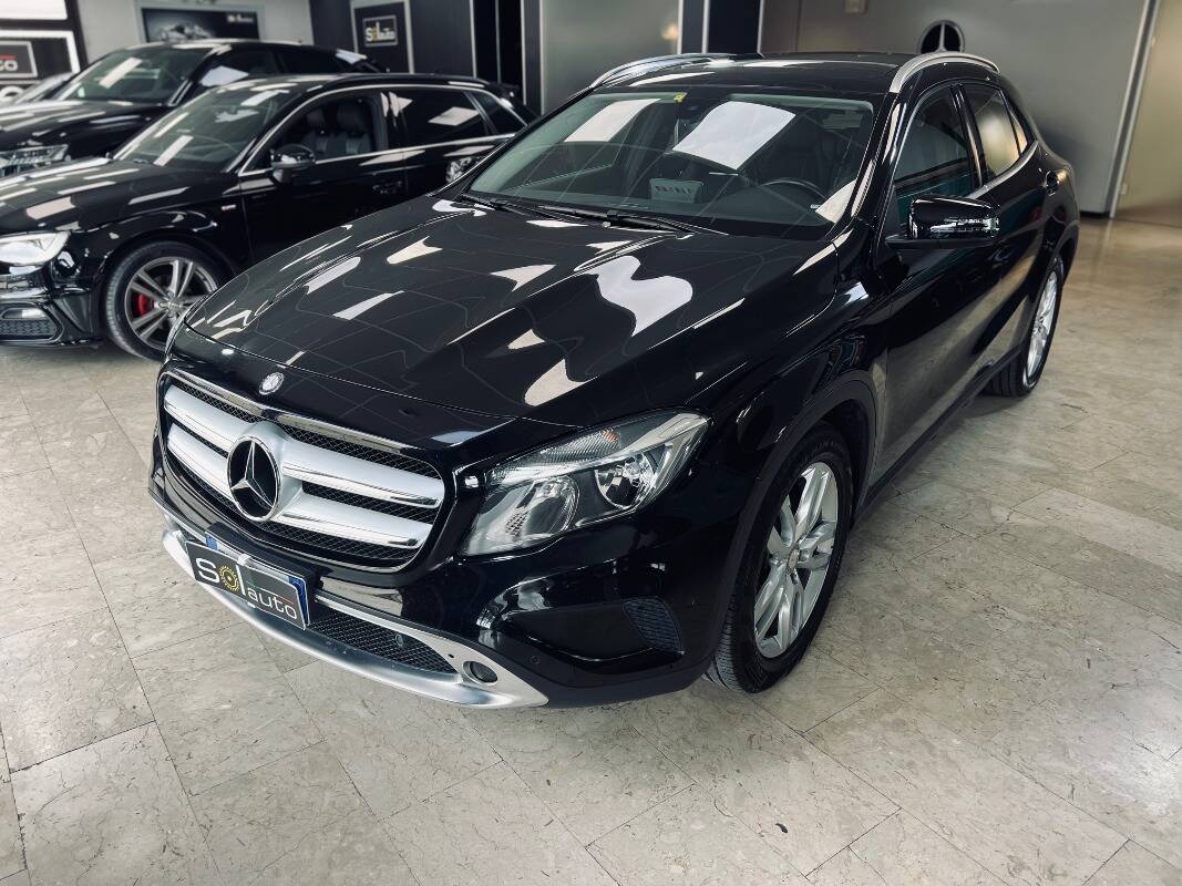 Mercedes GLA-X156 2014
